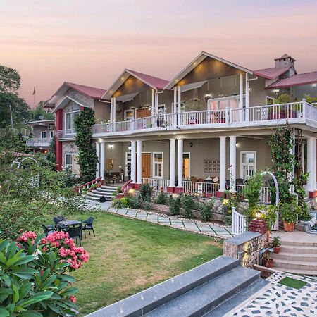 Stayvista At Silveroaks Cottage เดห์ราดุน ภายนอก รูปภาพ